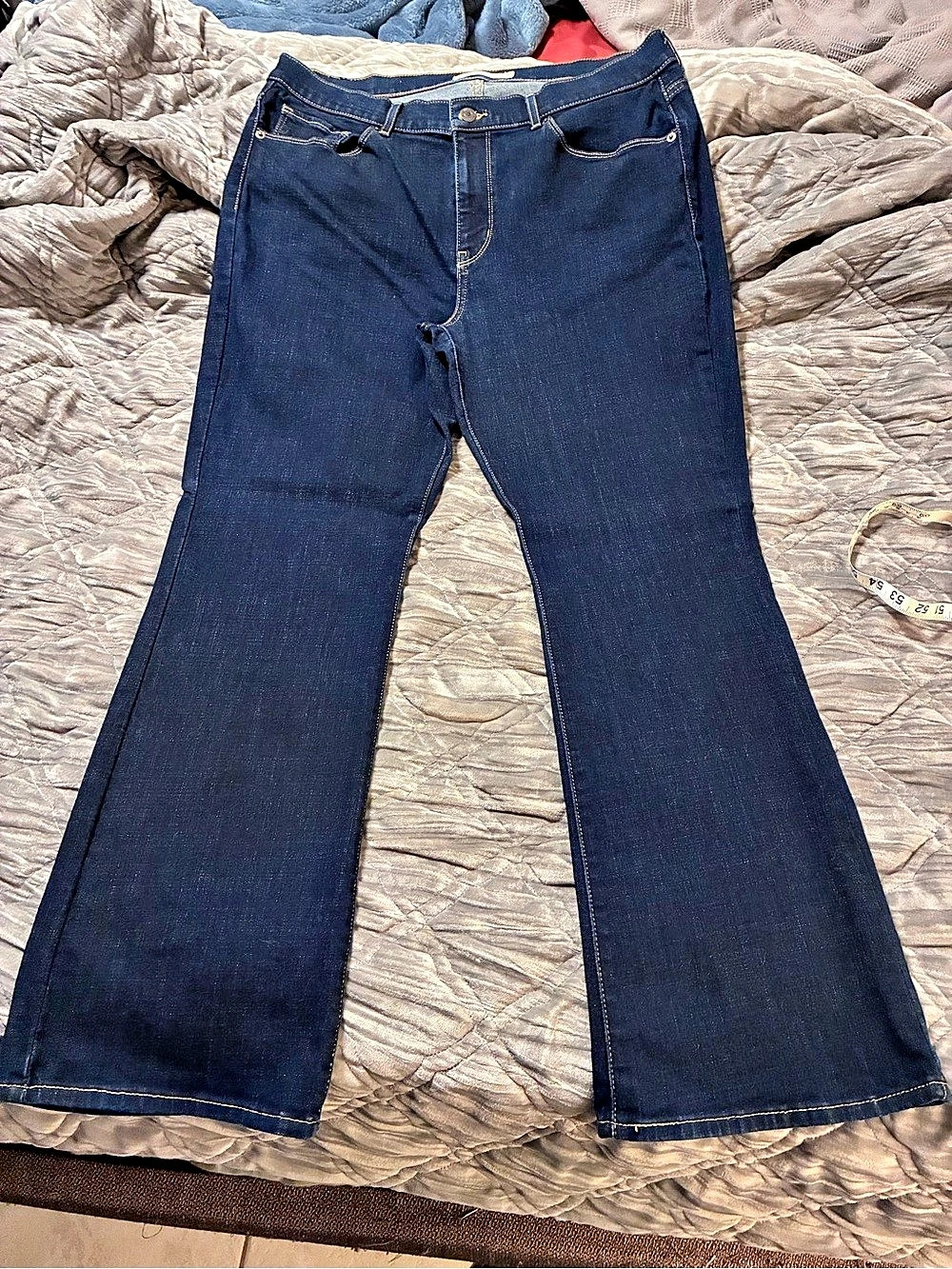 Levi's 541 Flare Jeans Like New
